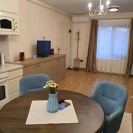 Bloom Apartament Alba Iulia Exterior photo